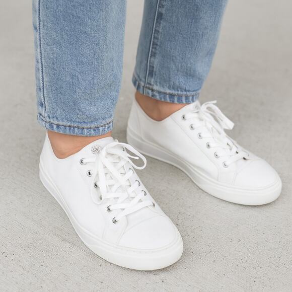 Stuart Weitzman SZ 8.5 Canvas Sammy Twill Sneaker in White $325 - Picture 1 of 8